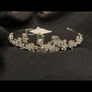 Bridal headband! Beautiful Swarovski crystals, silver and clear.